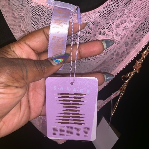 Savage lingerie set - Picture 5 of 8